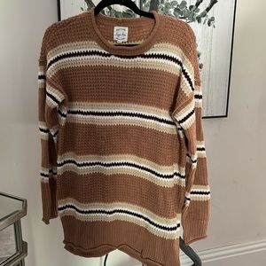 Hippie rose BRAND NEW NO TAGE NEVER WORN SWEATER SIZE MEDIUM